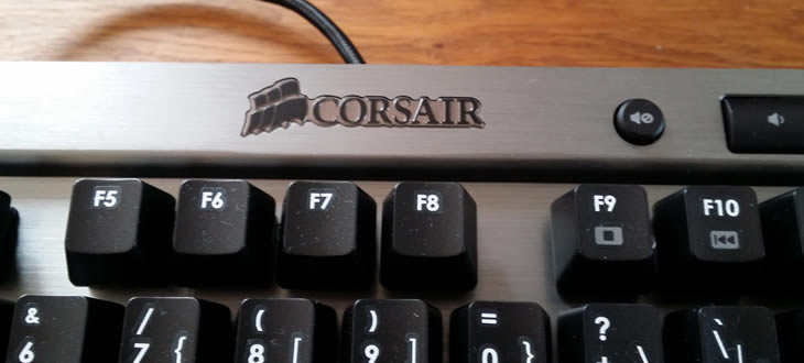 کیبورد گیمینگ استوک Corsair Vengeance K60