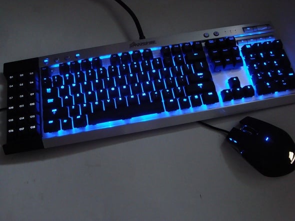 کیبورد گیمینگ استوک Corsair Vengeance K60